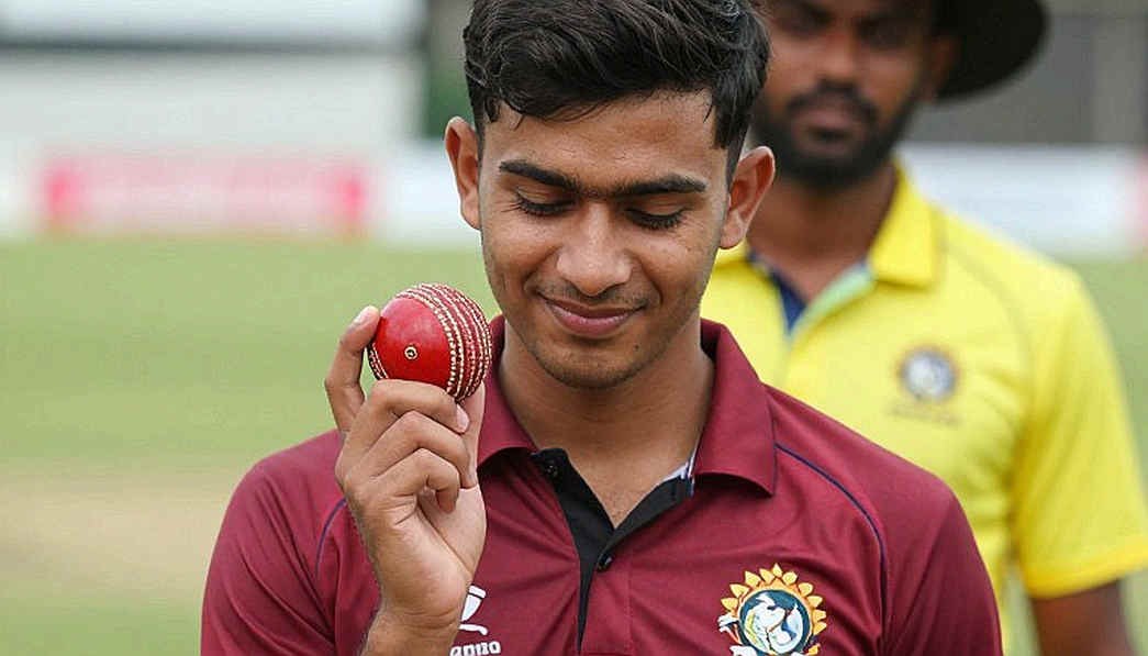 ভারত-পাকিস্তান ম্যাচের ৩.৫ সেন্টিমিটার সিদ্ধান্ত: ডিআরএস, আম্পায়ার এবং ক্রিকেটের অদৃশ্য সীমানা
