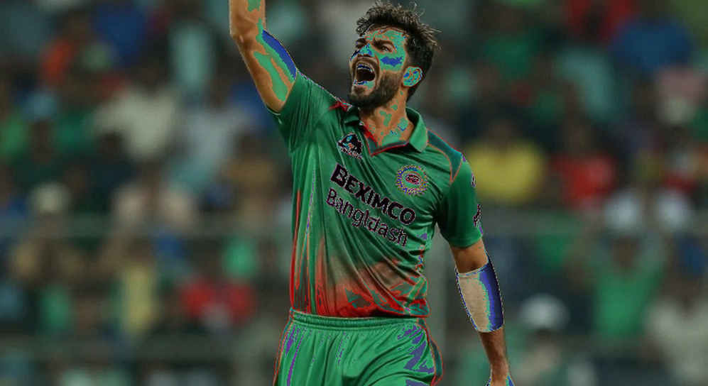 বোল্যান্ডের সিম-জাদু আর সেন্ট জর্জেসের আর্দ্রতায় লুকানো এক প্রশ্ন: কেন লিয়ন বাইরে?